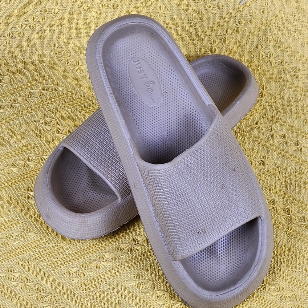 Just Be Women's Taupe Slide Slippers